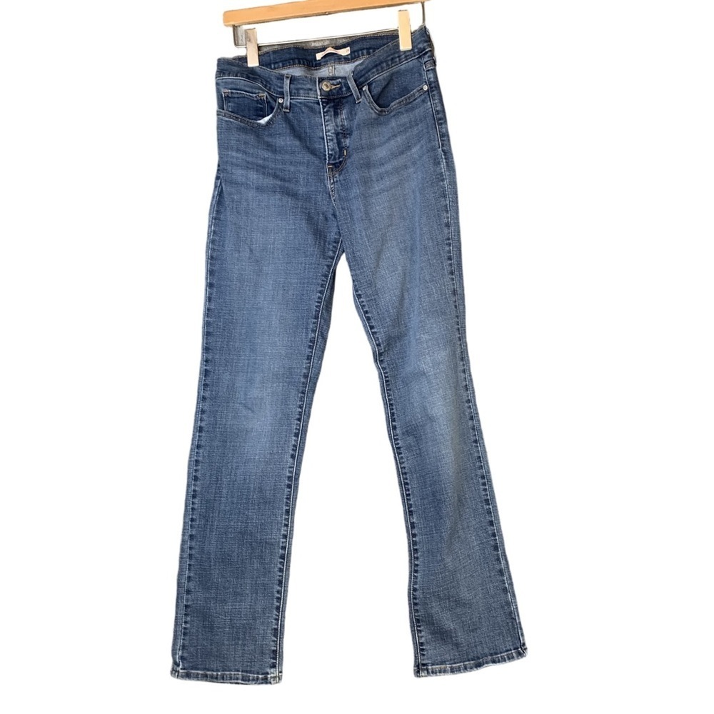 Levi’s 314 Shaping Straight Medium Wash Size 29 W 31L High Rise Stretch